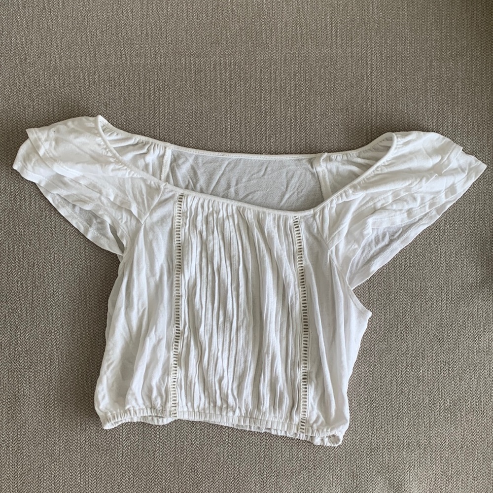 🚫 SOLD 🚫 | Cotton On White Off-the-Shoulder Tee, S